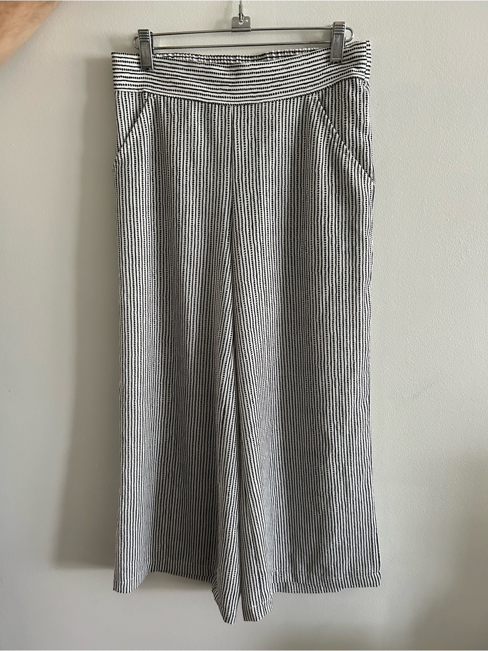 Max Studio Black & White Vertical-Stripe Wide Leg Pants